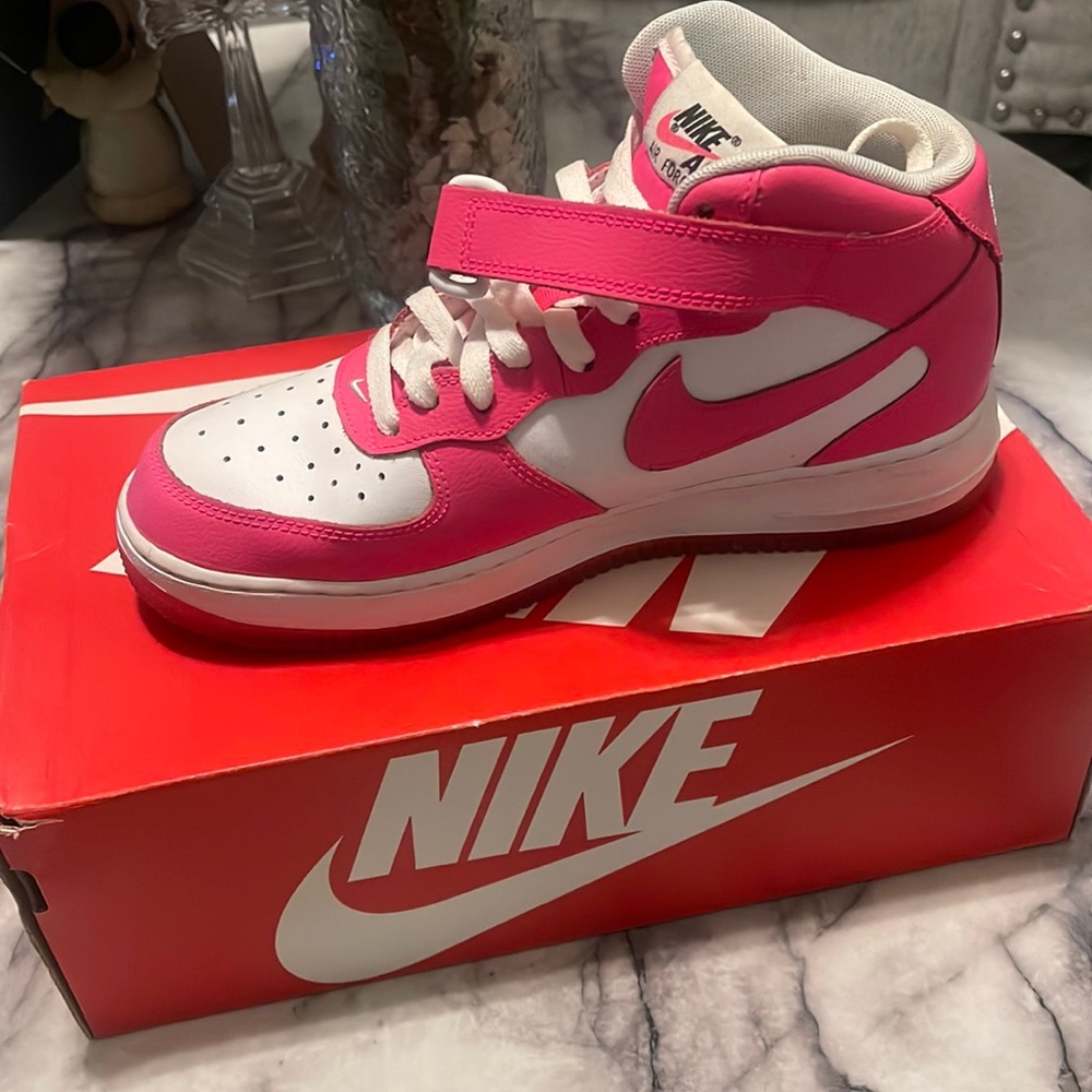 Nike shoes